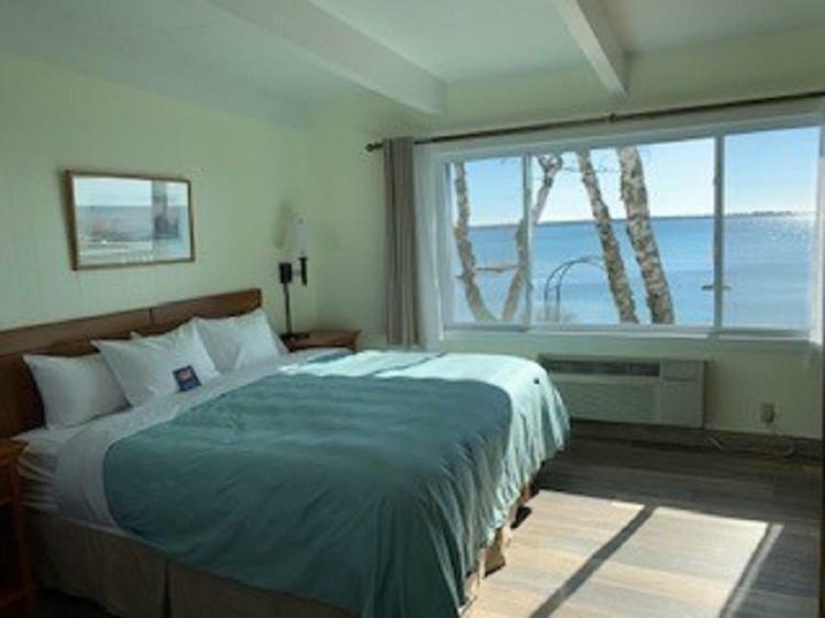 Beachfront Inn Baileys Harbor Exterior foto