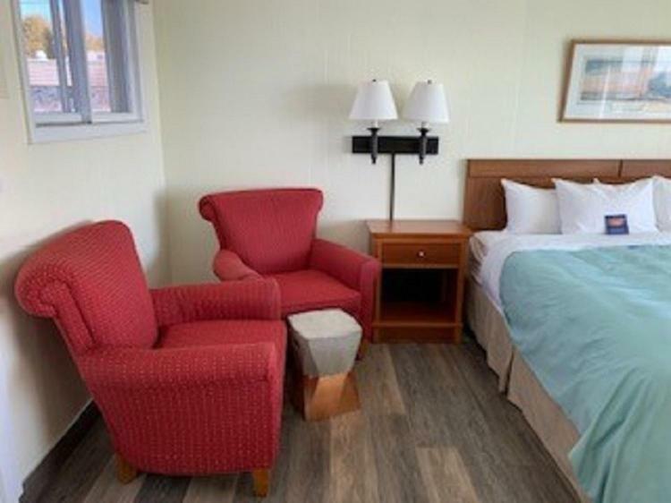 Beachfront Inn Baileys Harbor Exterior foto